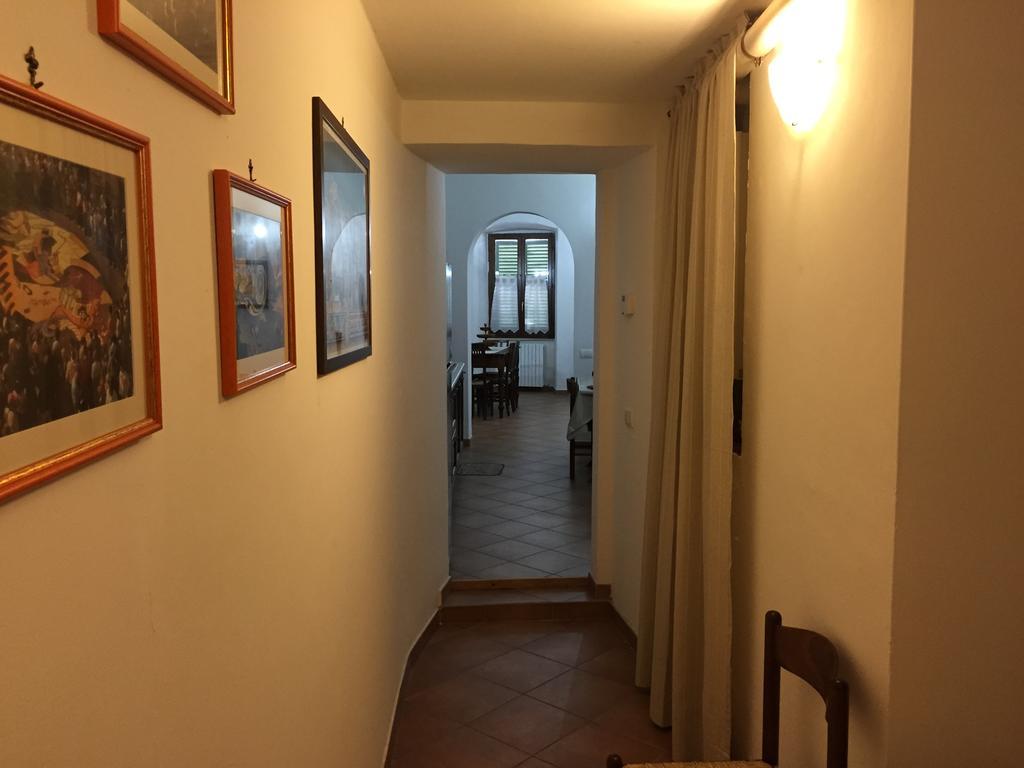 شقة Casa Di Emanuela سبيلّو الغرفة الصورة