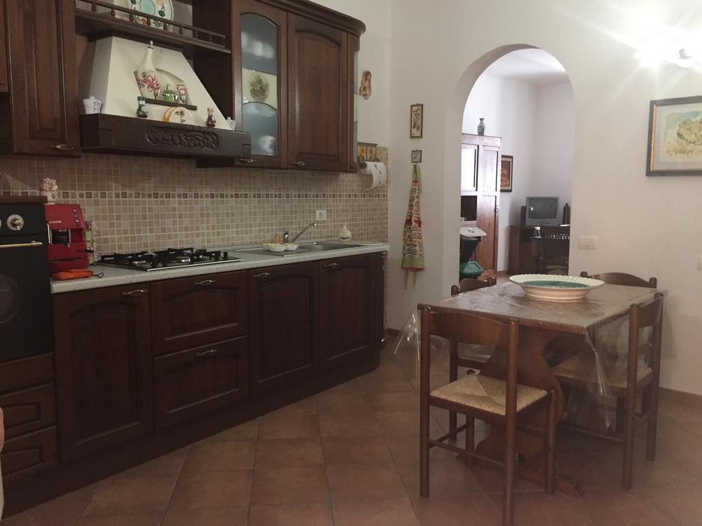 شقة Casa Di Emanuela سبيلّو الغرفة الصورة